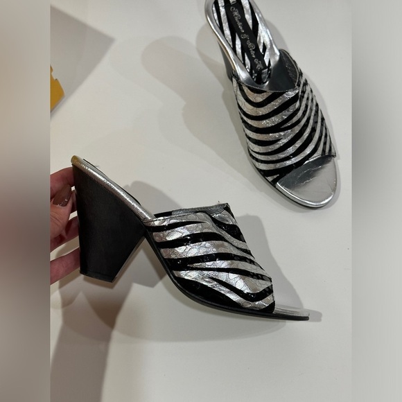 Martina & Peter H Sandal Black Leather Silver Metallic Size 8 
Wama Tiger - Picture 4 of 13